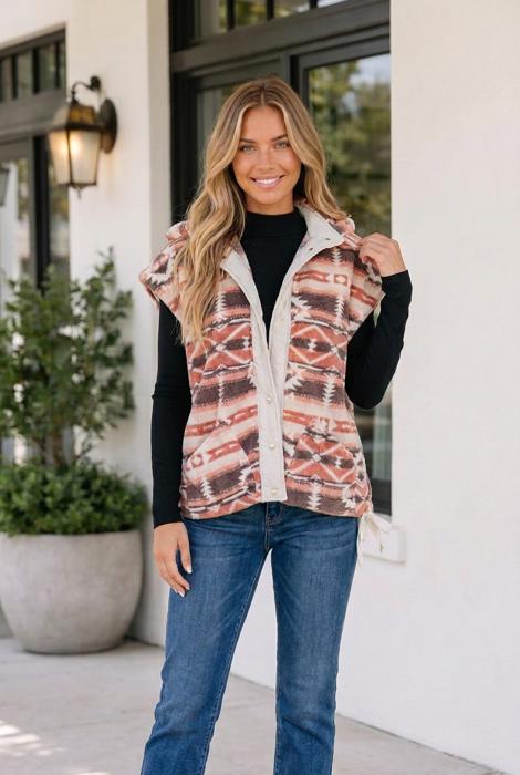 Iva Placket Shift Silhouette Vest