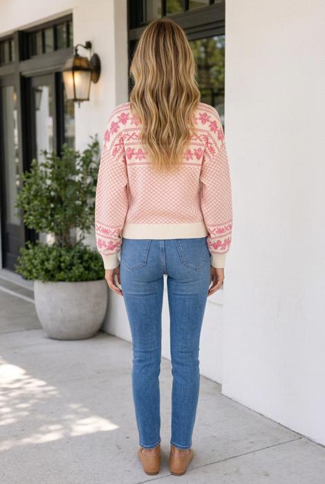 Magnolia Print Stand Casual Sweater