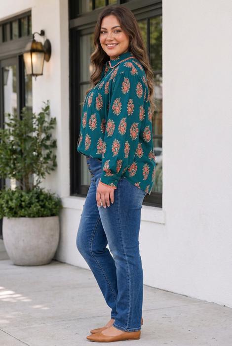 Mariah Pleated Loose PLUS Shirt