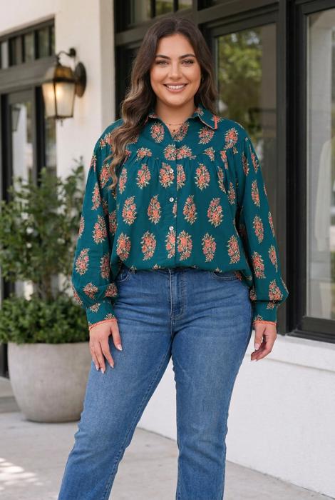 Mariah Pleated Loose PLUS Shirt