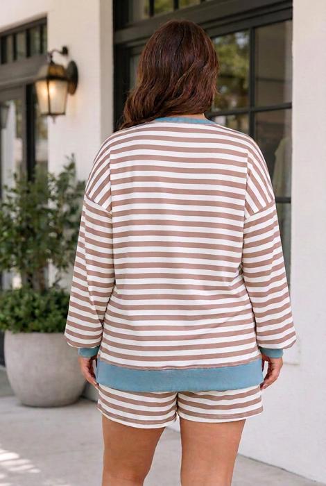 Noreen Pullover and PLUS Shorts