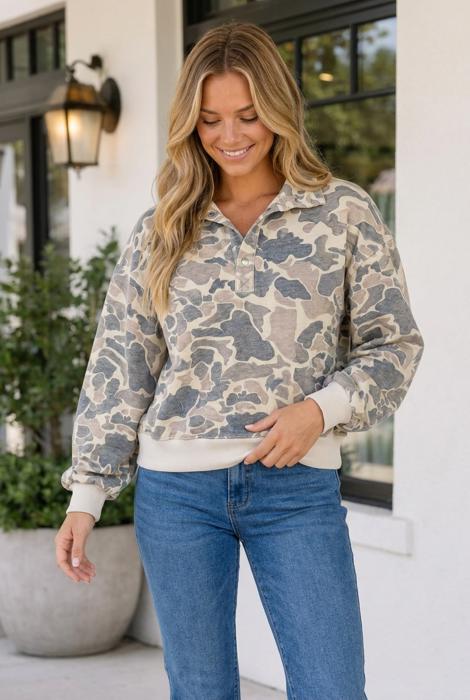 Retro Camo Casual Collar Pullover