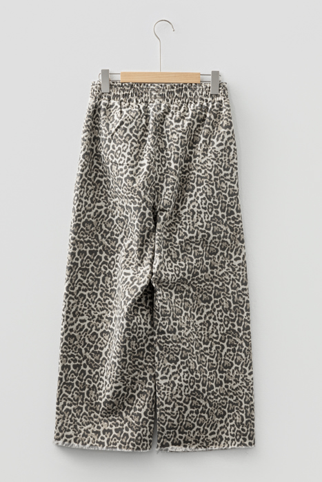 Rivka Loose Pull On Jeans