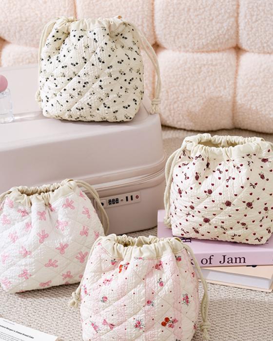 Patterned Quilted Drawstring Cosmetic Bag
