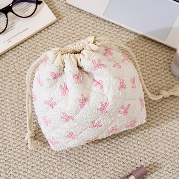 Patterned Quilted Drawstring Cosmetic Bag