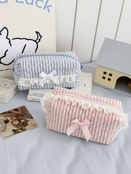 Lace Trim Stripe Quilted Makeup Bag
