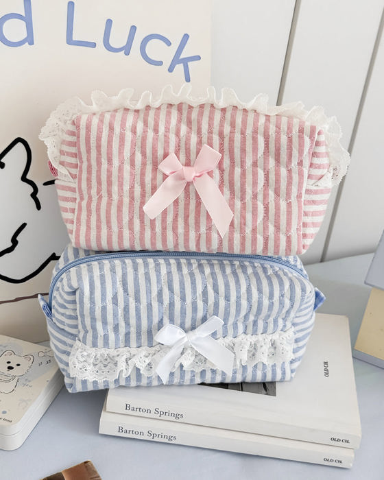 Lace Trim Stripe Quilted Makeup Bag