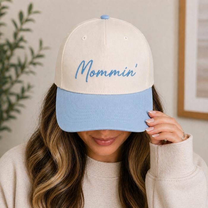 Embroidered  Mommin' Baseball Cap