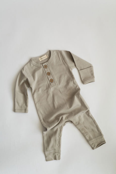 3 Button Sleeper