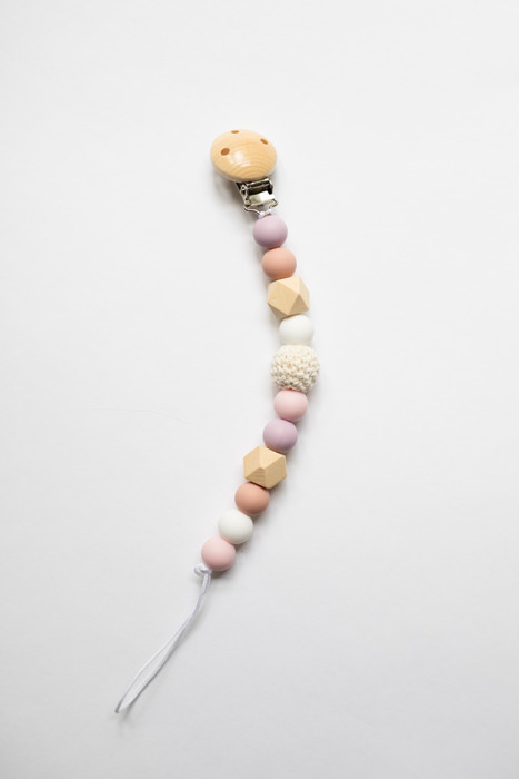 Nora Pacifier Clip